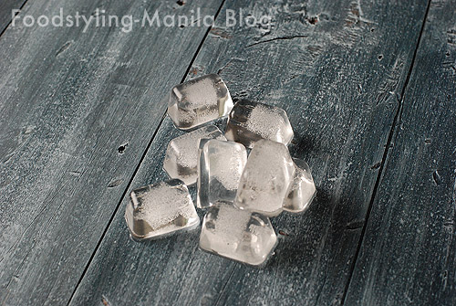 TRENGOVE 3 Acrylic Ice Cube (Prop)